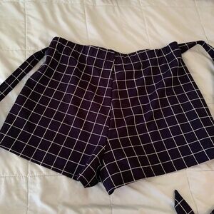 Navy shorts from Papermoon